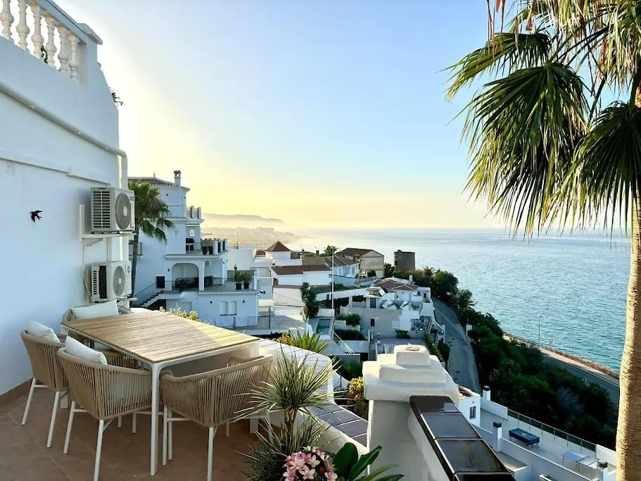Fantastic Sea Views Sun Lounge Apartment Nerja