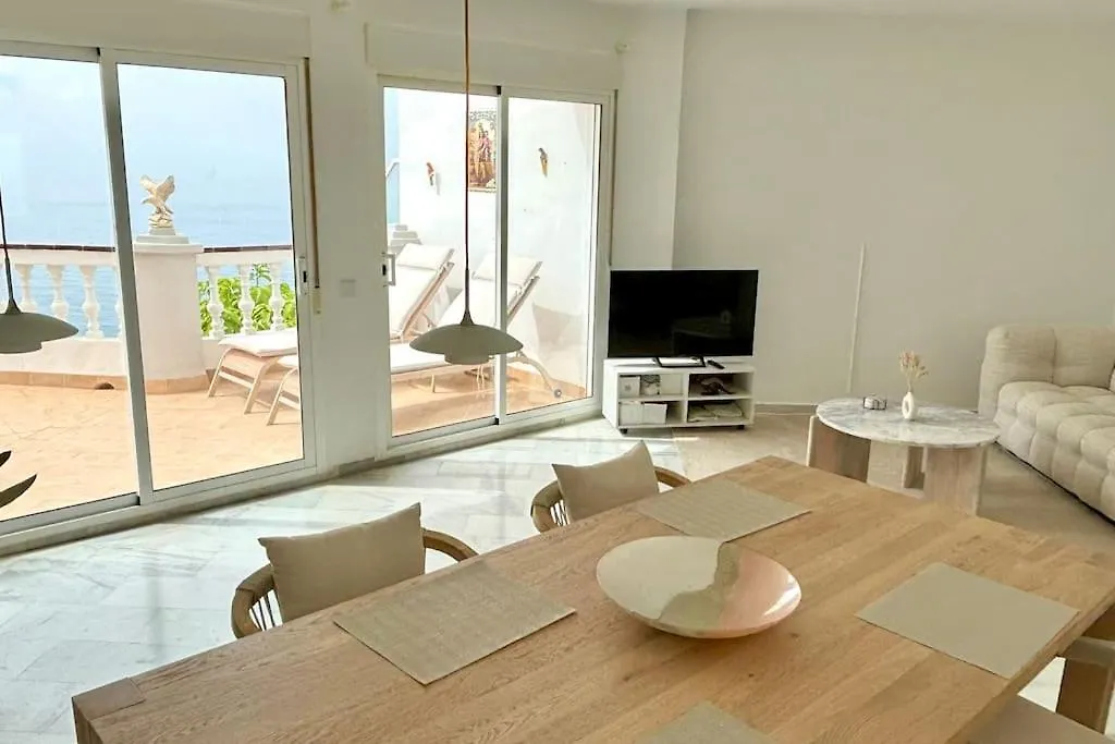 Fantastic Sea Views Sun Lounge Apartment Nerja