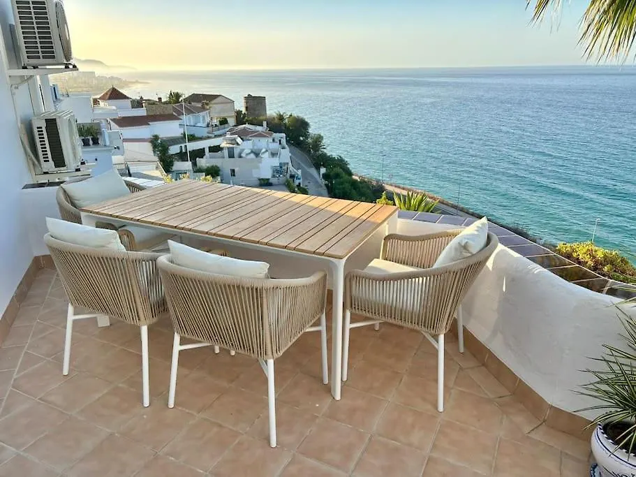 Fantastic Sea Views Sun Lounge Apartment Nerja
